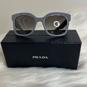 💯 Authentic Prada Sunglasses🍀